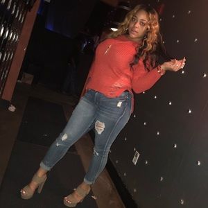 Meet your Posher, Crystal